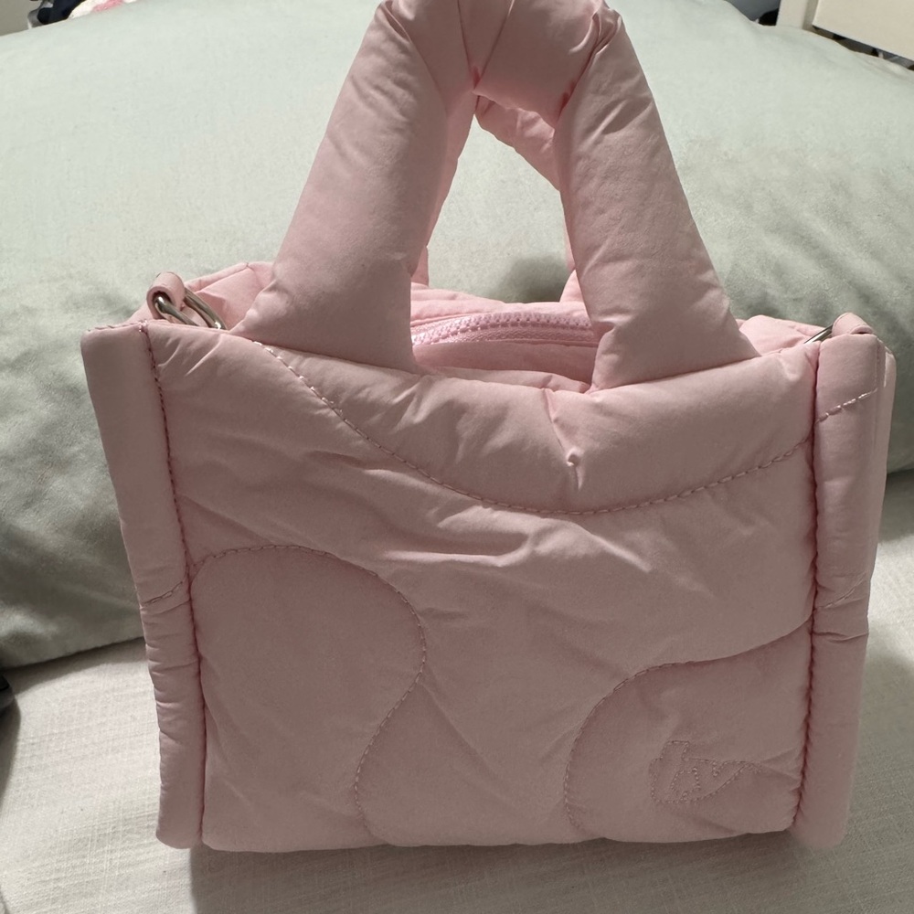 Pink thirty years Puffy Tote Bag